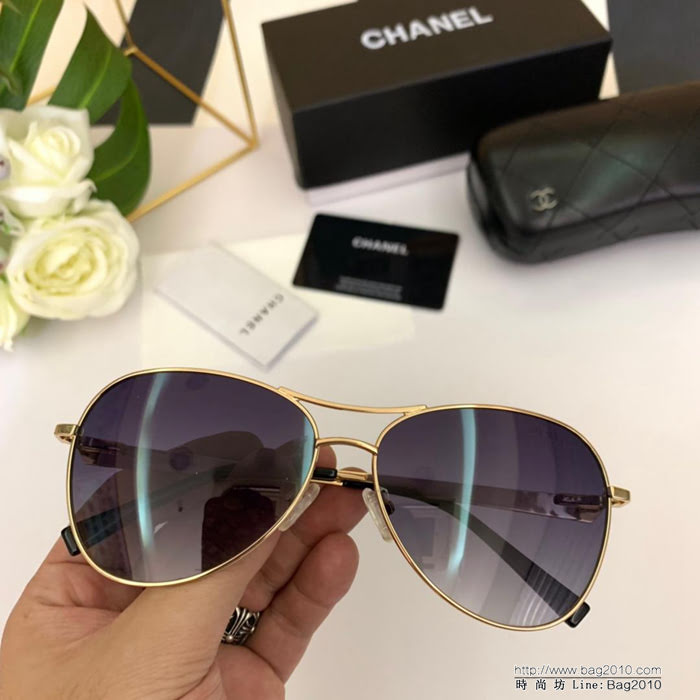 CHANEL香奈兒 新款 高品質 女款閃片金屬腿 休閒蛤蟆鏡 金屬飛行墨鏡  lly1701